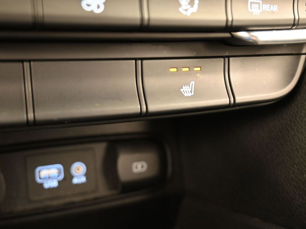 Used 2019 Hyundai Santa Fe SEL FWD image 24