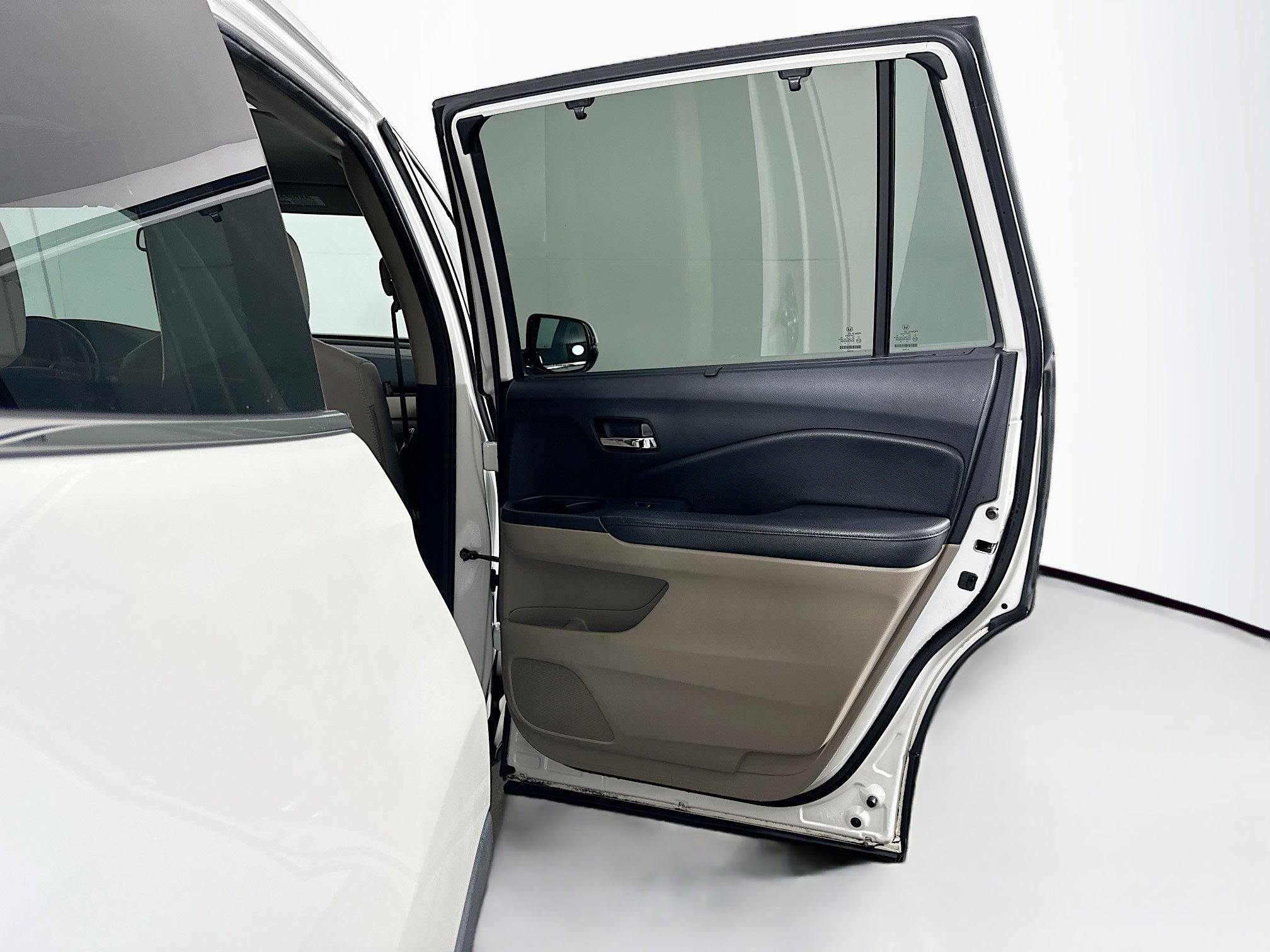 Used 2016 Honda Pilot Elite image 33