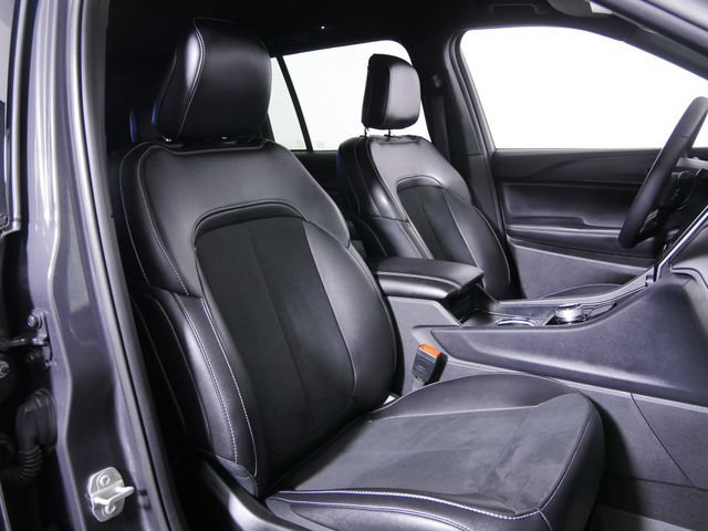Certified 2024 Jeep Grand Cherokee Altitude AWD/4WD image 13