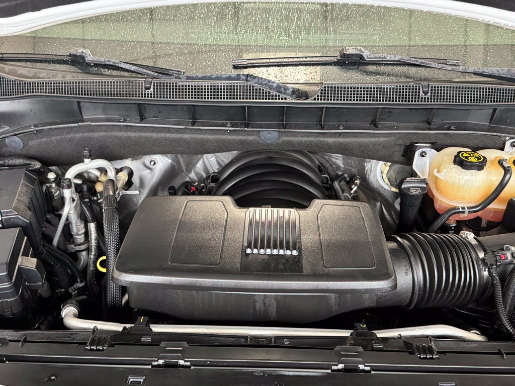 Used 2022 Chevrolet Suburban RST w/ Sport Performance Package AWD/4WD image 24