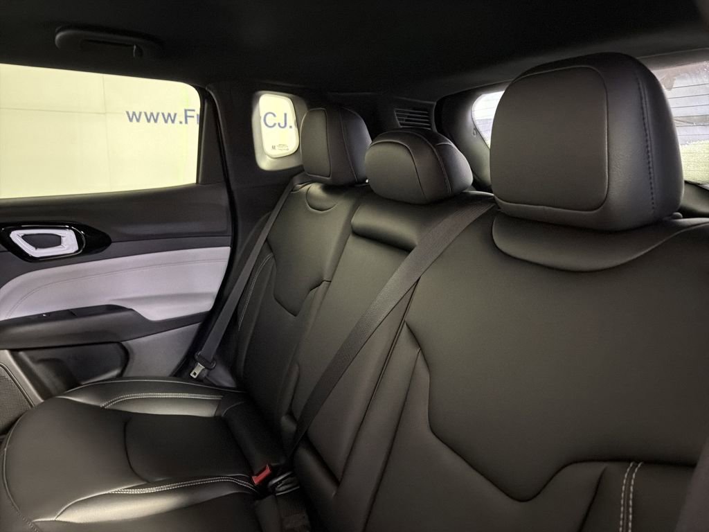 New 2026 Jeep Compass Limited image 29