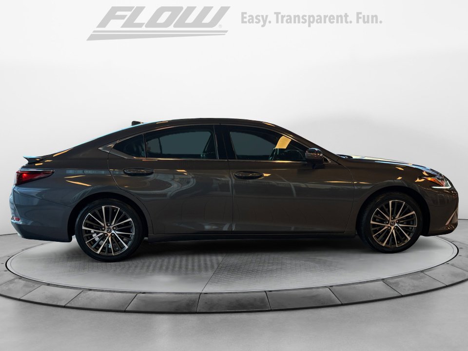 Used 2023 Lexus ES 350 w/ Premium Package image 10