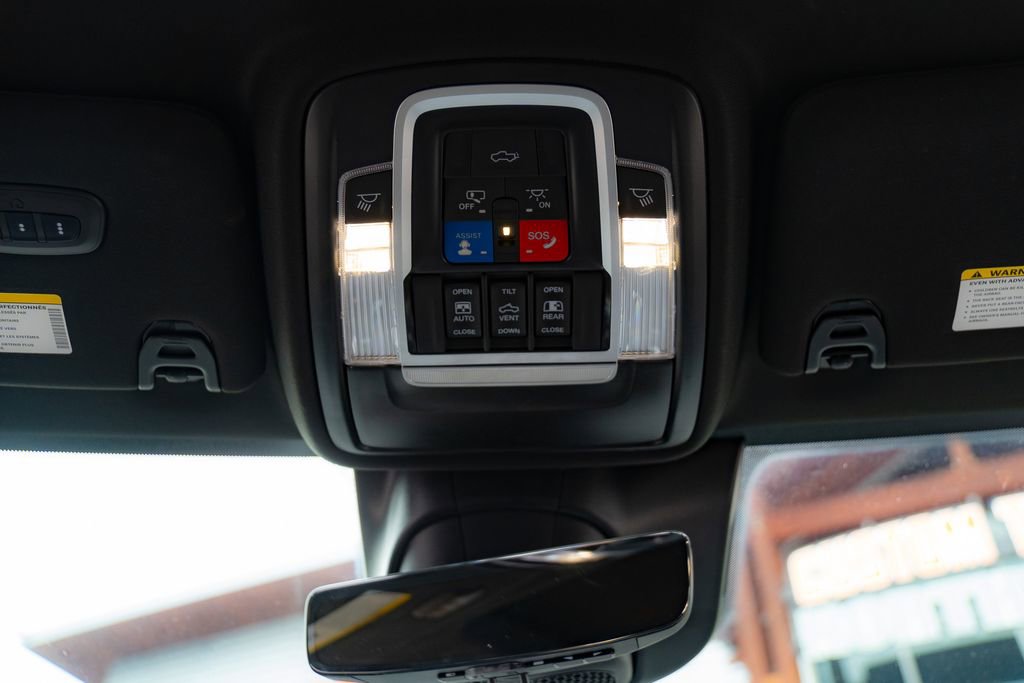 Used 2023 RAM 2500 Limited image 16