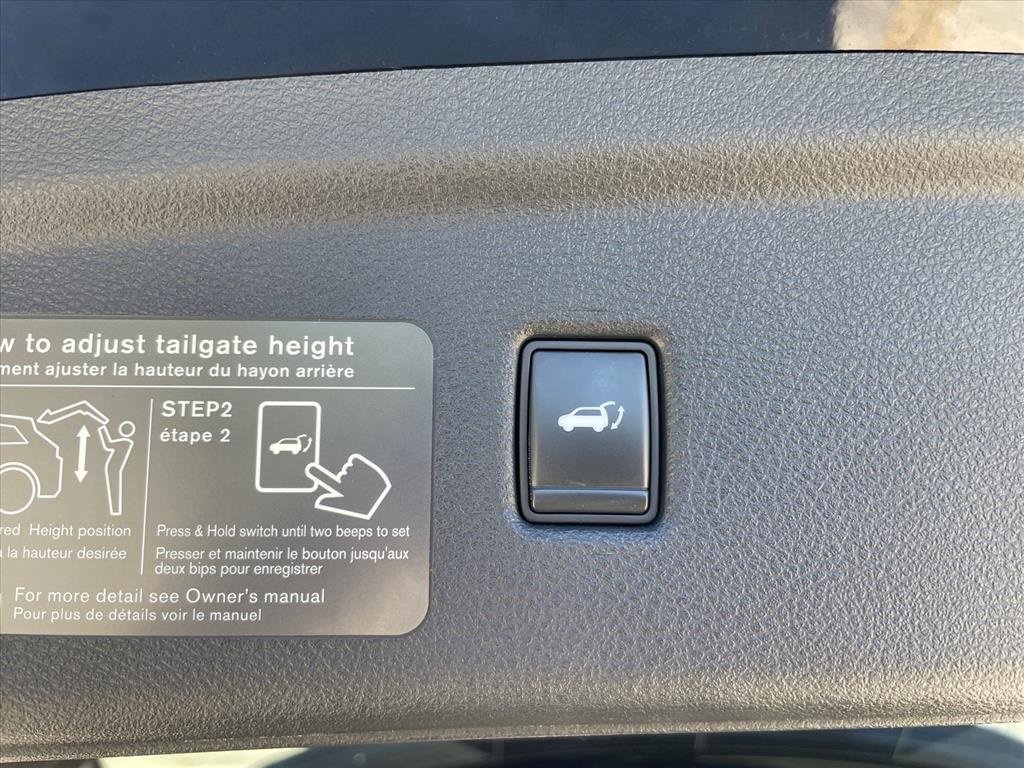 Used 2021 INFINITI QX50 Luxe image 24