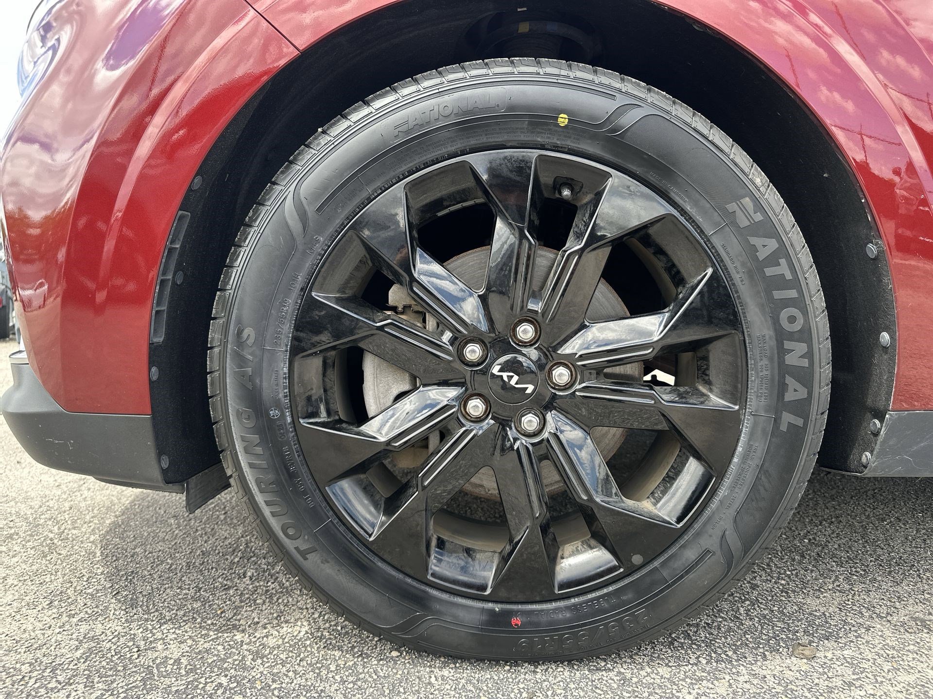 Certified 2024 Kia Carnival SX Prestige image 18