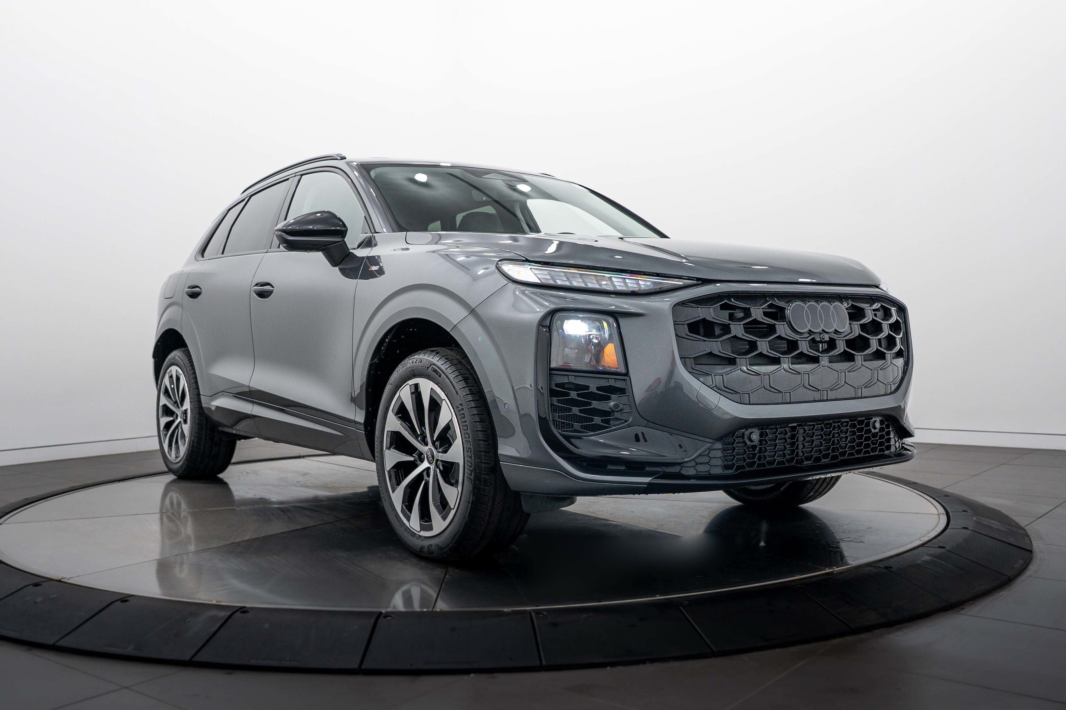 New 2026 Audi Q3 quattro 2.0T