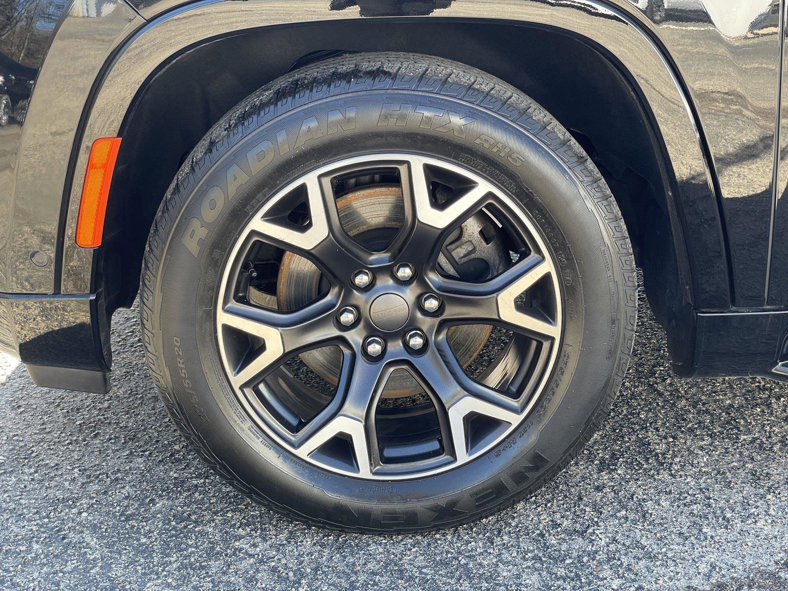 Certified 2024 Jeep Wagoneer Series III image 55