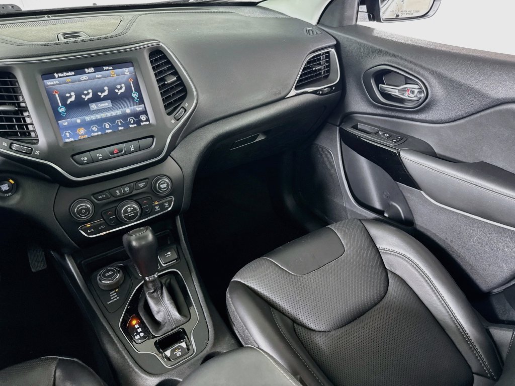 Used 2023 Jeep Cherokee Altitude Lux w/ Lux Elite Package AWD/4WD image 24
