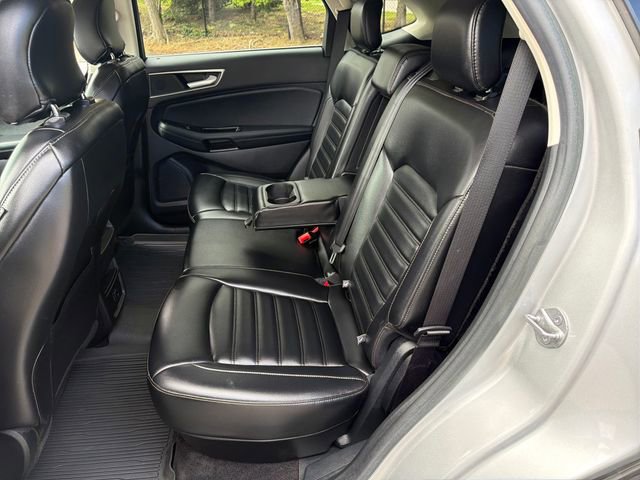 Used 2019 Ford Edge SEL w/ Equipment Group 201A AWD/4WD image 17
