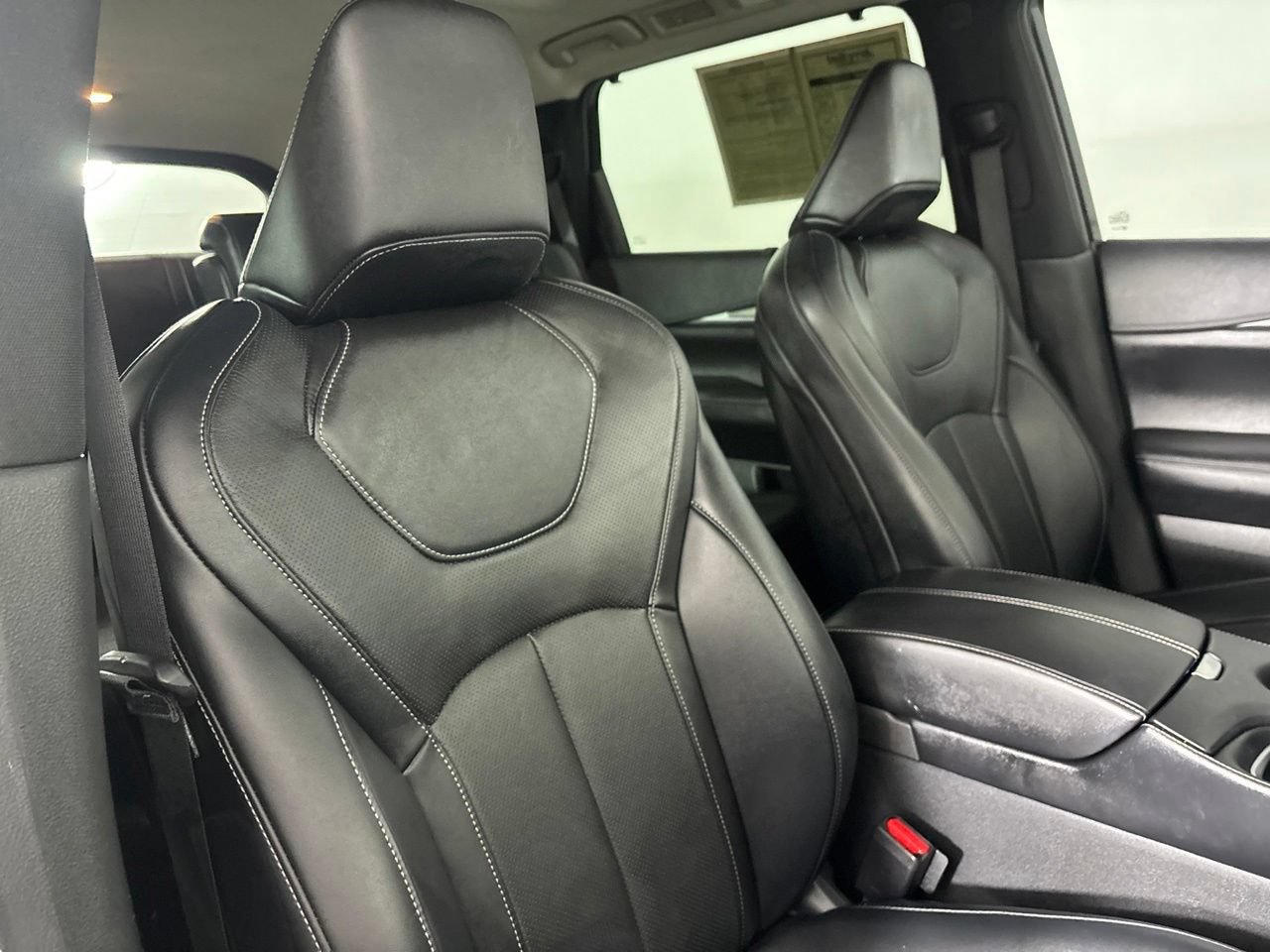 Used 2023 INFINITI QX60 Luxe FWD image 34
