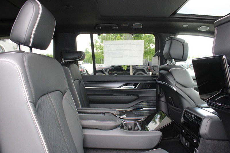 New 2024 Jeep Grand Wagoneer L Series II w/ Quick Order Packagew 28T image 16