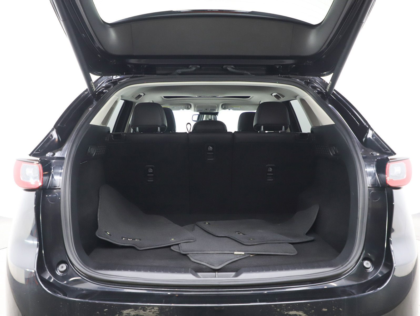 Used 2023 MAZDA CX-5 AWD 2.5 S w/ Premium Package image 16