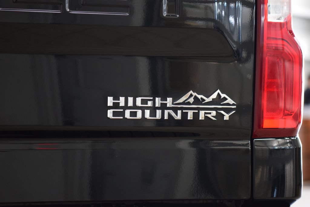 Used 2023 Chevrolet Silverado 1500 High Country w/ High Country Premium Package AWD/4WD image 24