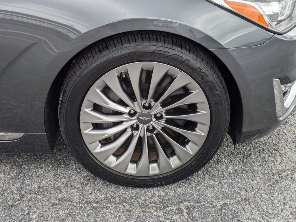 Used 2019 Genesis G90 5.0 Ultimate RWD image 11