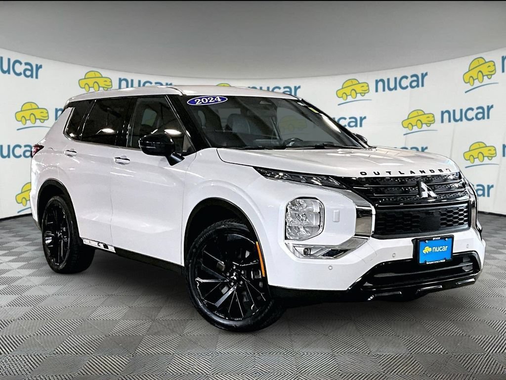 Used 2024 Mitsubishi Outlander SE