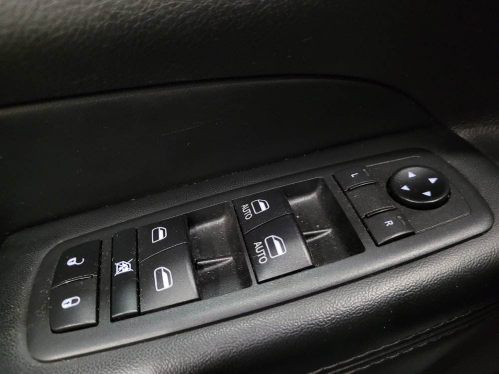 Used 2019 Jeep Grand Cherokee Limited w/ Luxury Group II AWD/4WD image 27