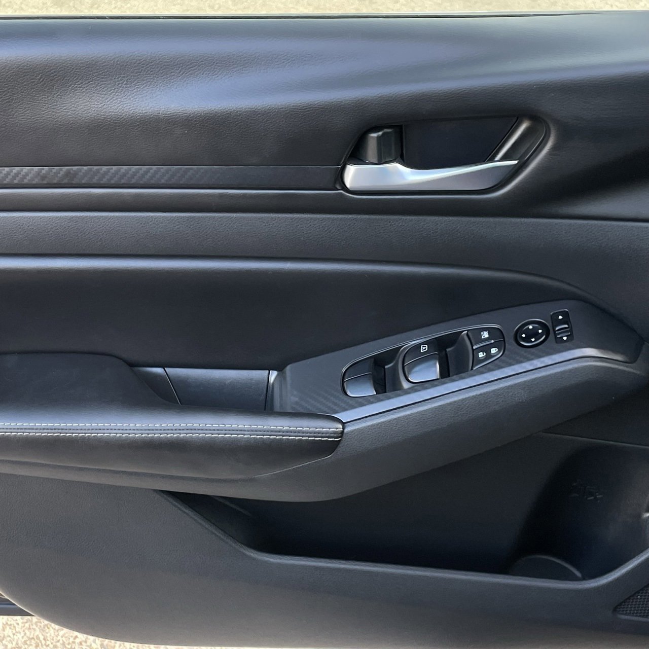 Used 2024 Nissan Altima 2.5 SV image 20