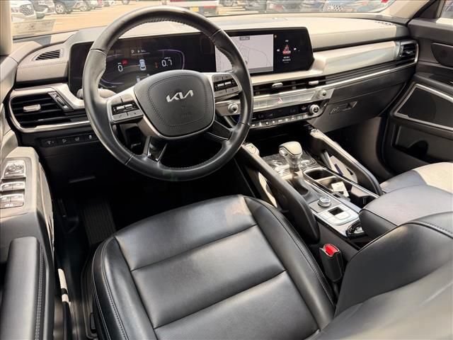 Used 2025 Kia Telluride S FWD image 10