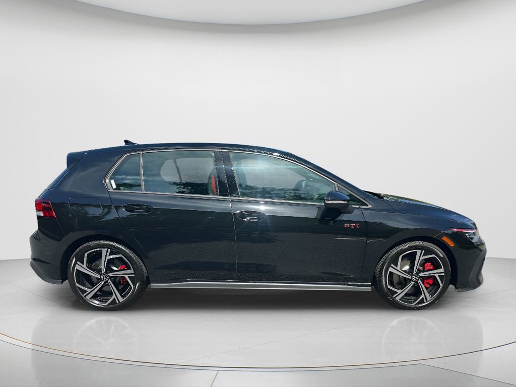 New 2026 Volkswagen GTI SE FWD image 6