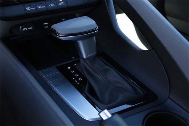 Used 2026 Hyundai Elantra Sport image 16