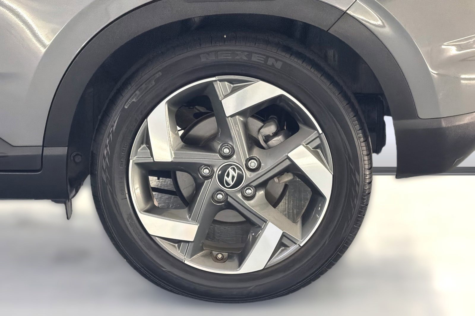 Used 2022 Hyundai Venue SEL image 11