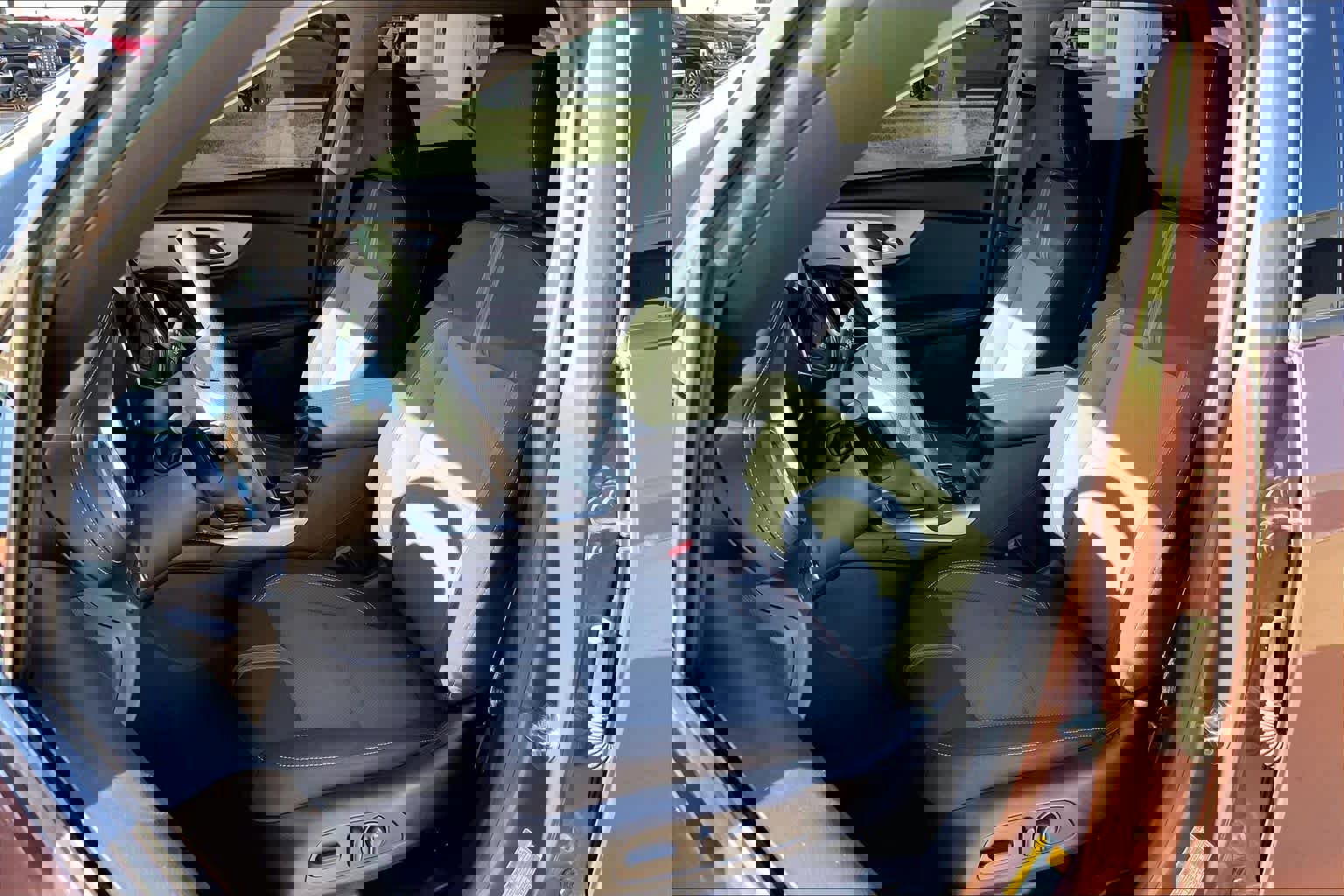 Used 2023 Chevrolet Blazer LT w/ Driver Confidence Package image 7