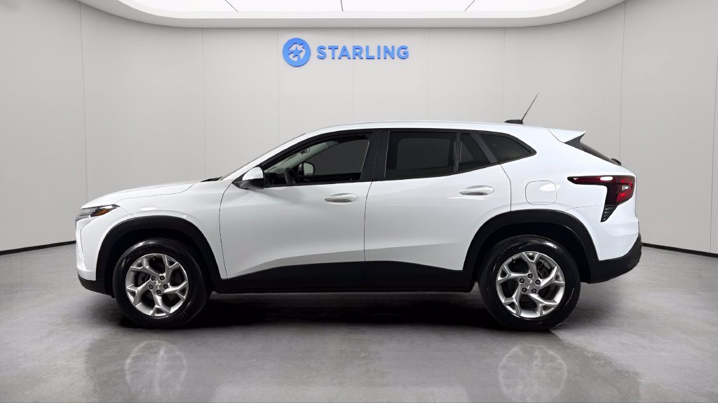 Certified 2024 Chevrolet Trax LS w/ LS Convenience Package FWD image 4