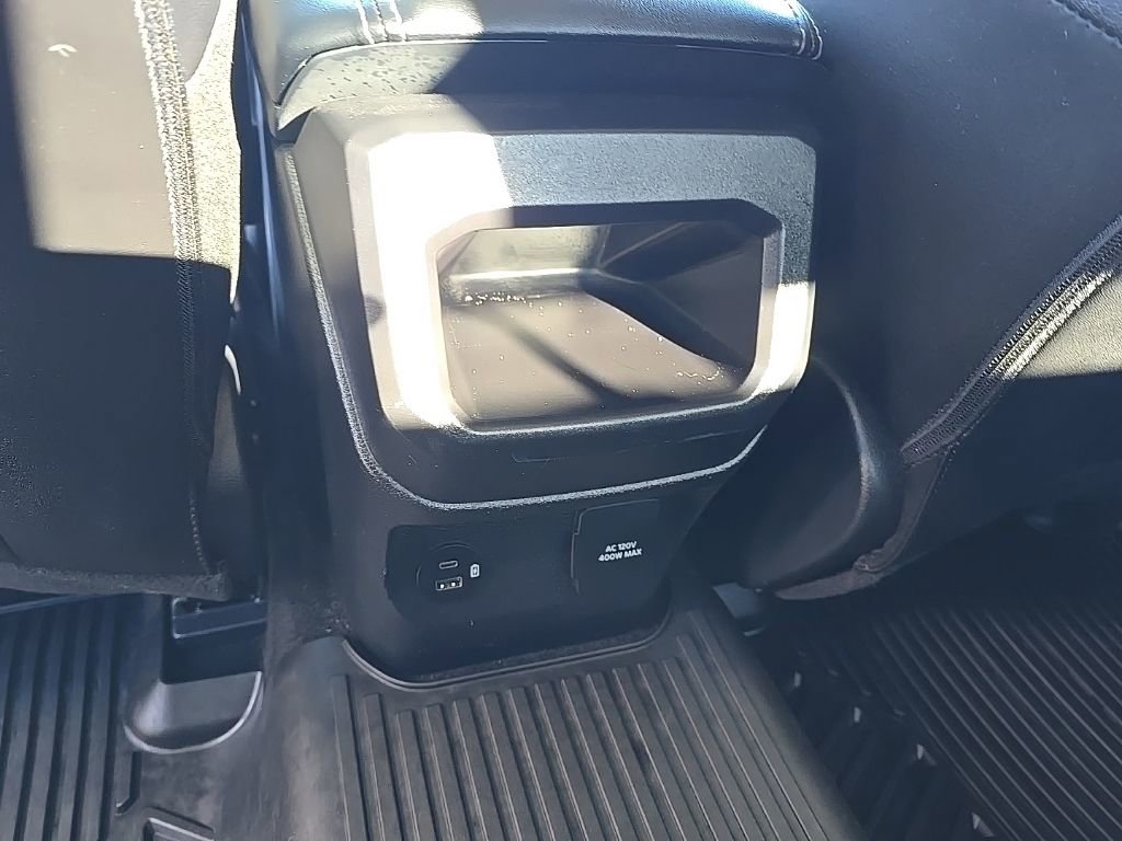 Used 2025 Ford Ranger Lariat w/ FX4 Off-Road Package image 23