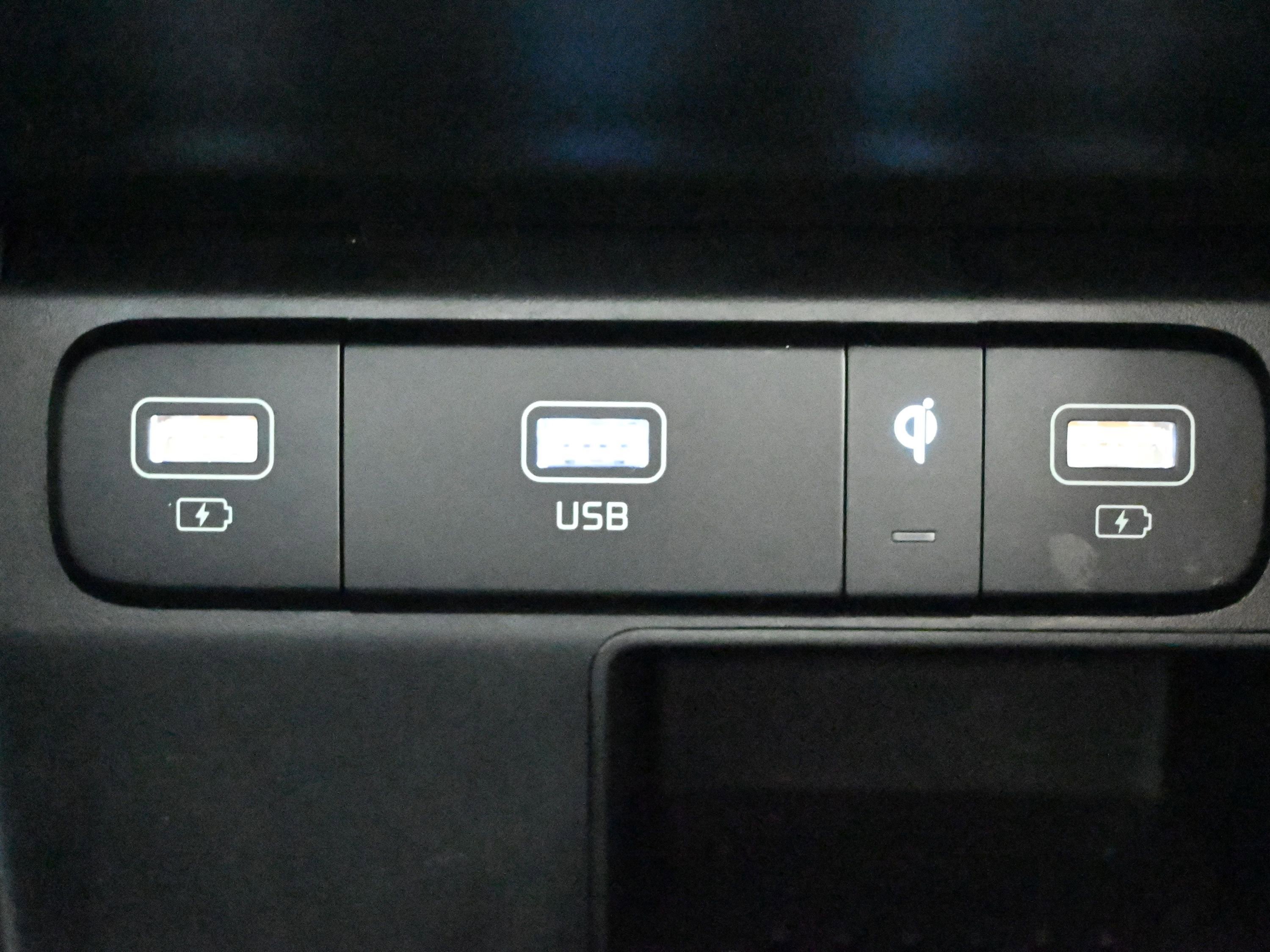 Used 2021 Kia Sorento SX image 19