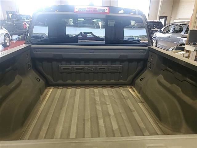 Used 2024 GMC Canyon Denali AWD/4WD image 17