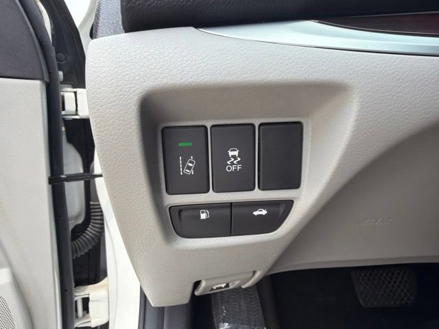Used 2015 Acura TLX V6 w/ Technology Package FWD image 28