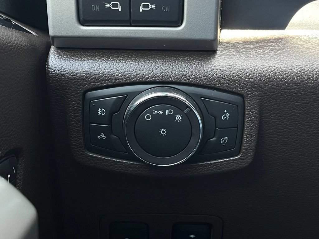 Used 2019 Ford F250 King Ranch w/ King Ranch Ultimate Package AWD/4WD image 22
