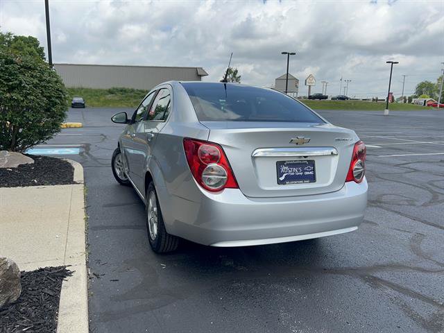 Used 2014 Chevrolet Sonic LT FWD image 5