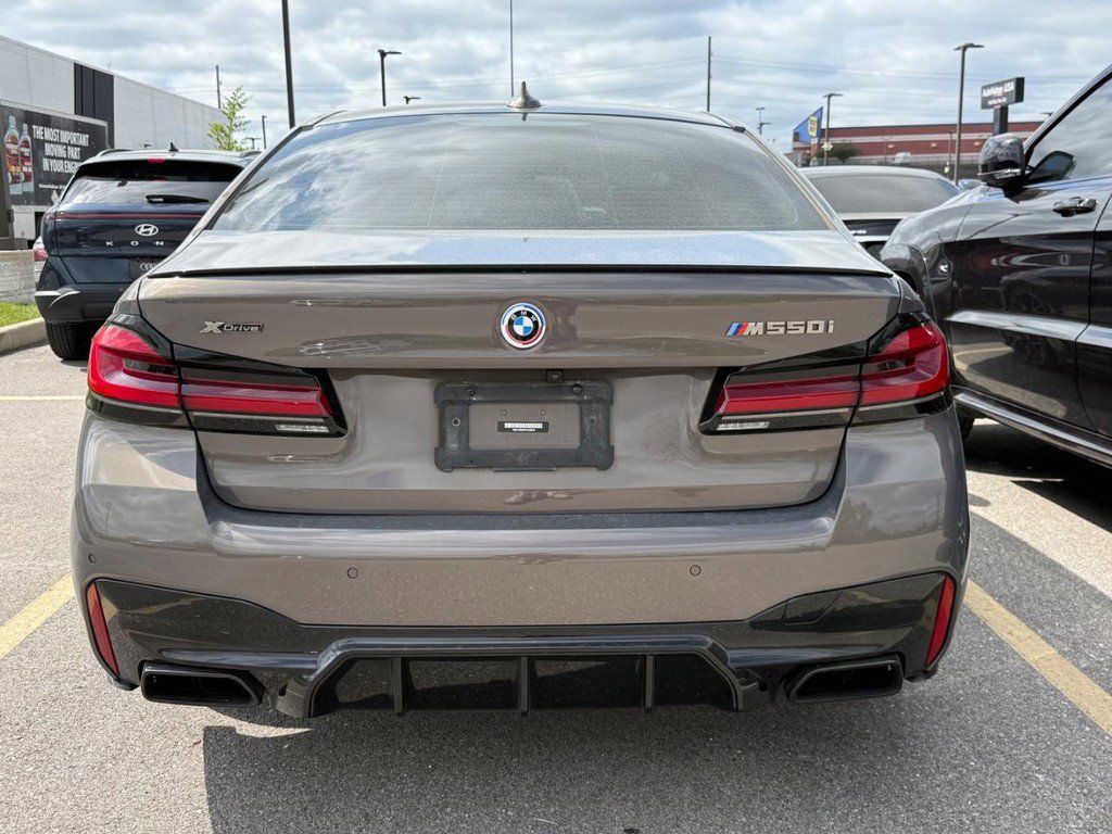 Used 2023 BMW M550i xDrive w/ Executive Package image 8