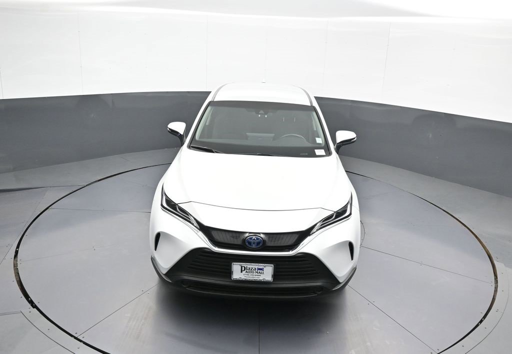 Certified 2024 Toyota Venza LE image 34