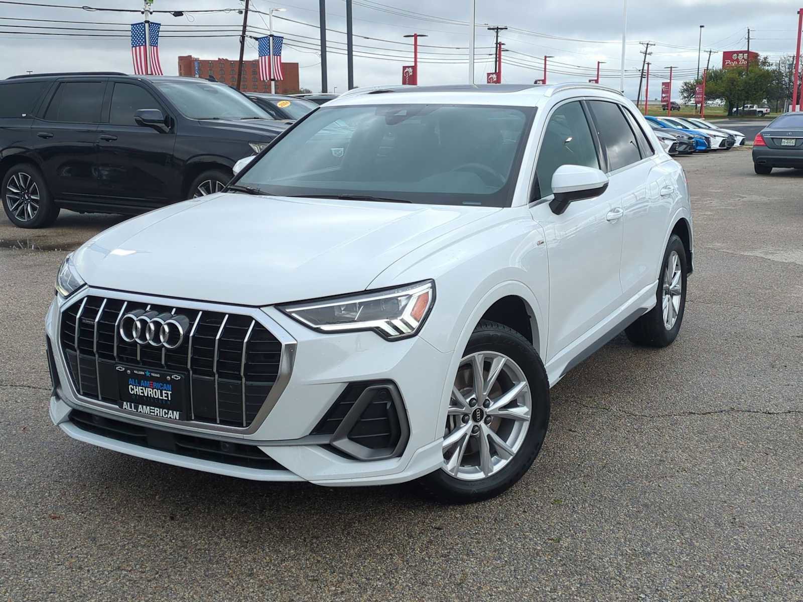 Used 2024 Audi Q3 2.0T Premium image 1