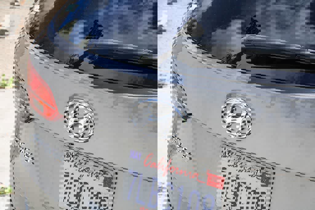 Used 2015 Hyundai Santa Fe Sport 2.0T w/ Option Group 05 image 11