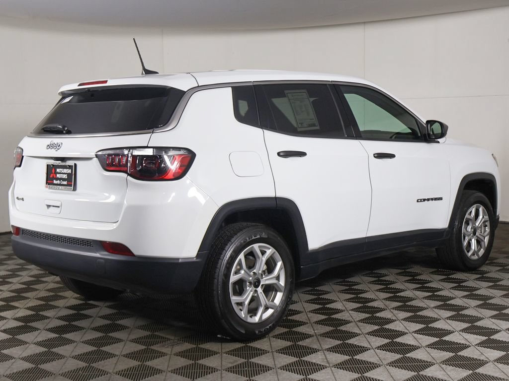 Used 2025 Jeep Compass Sport AWD/4WD image 7