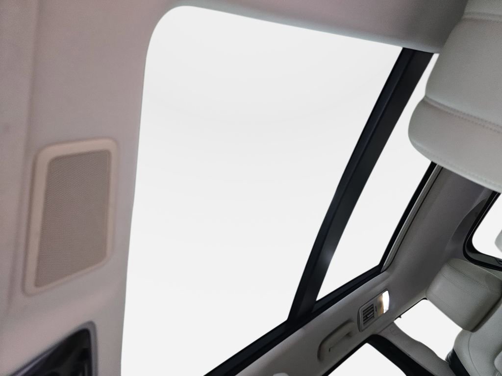 Used 2022 Land Rover Range Rover Sport HSE Silver Edition image 29