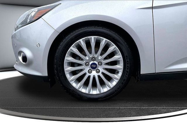 Used 2012 Ford Focus Titanium FWD image 33