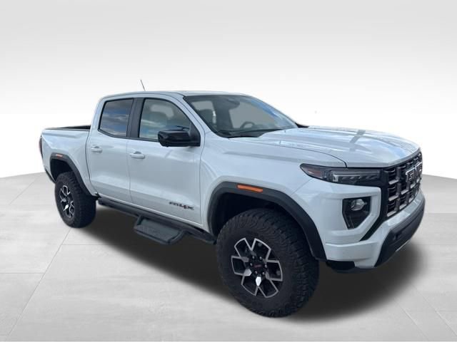 Used 2025 GMC Canyon AT4 w/ AT4X Package AWD/4WD image 3