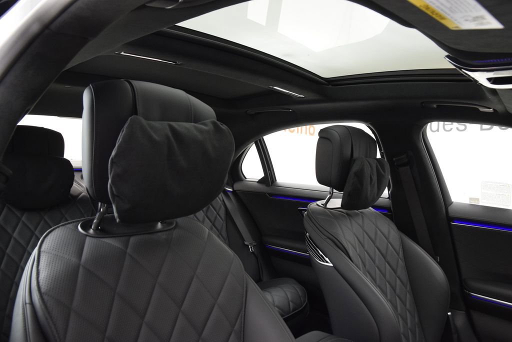 Used 2025 Mercedes-Benz S 580 4MATIC Sedan image 18
