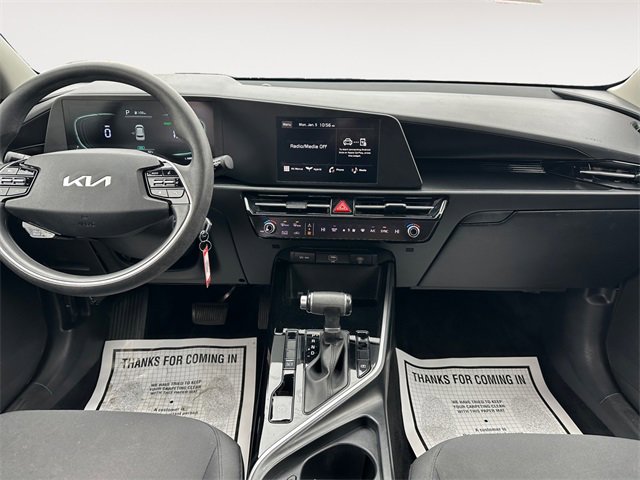 Used 2023 Kia Niro LX image 11