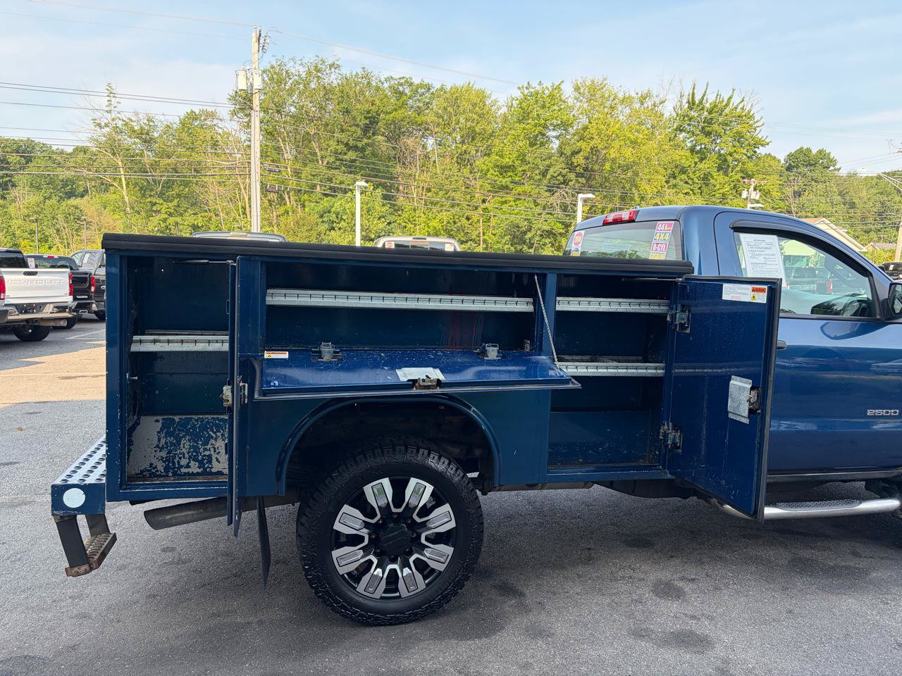 Used 2016 Chevrolet Silverado 2500 W/T AWD/4WD image 11