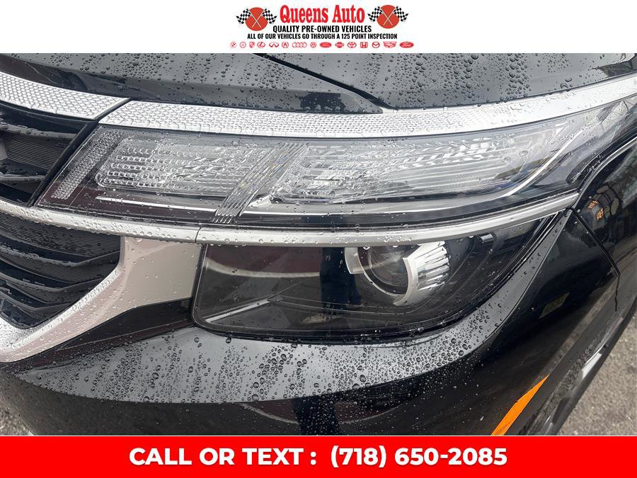 Used 2024 Kia Seltos LX AWD/4WD image 30