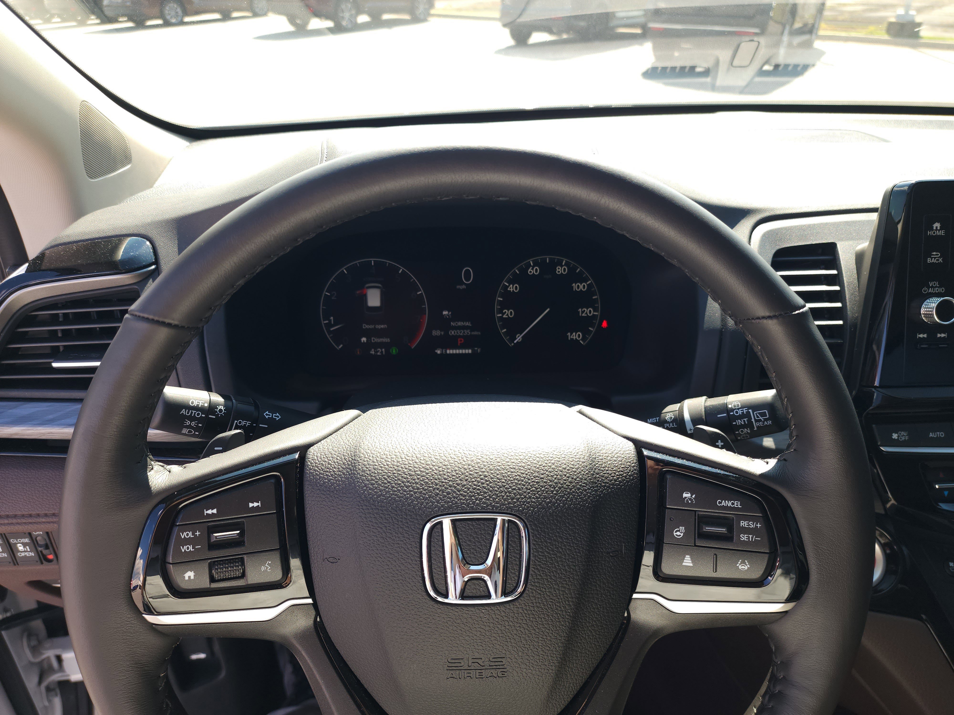 Used 2025 Honda Odyssey Elite image 28