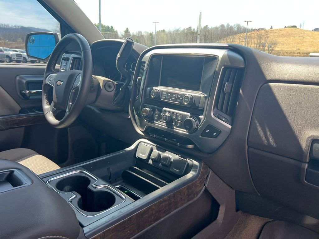 Used 2015 Chevrolet Silverado 1500 LT w/ LT Convenience Package image 11