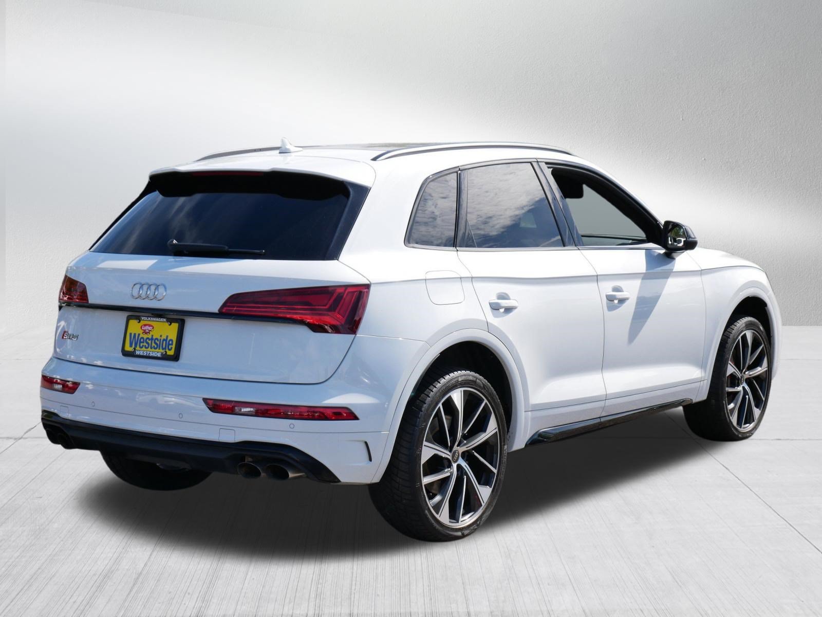 Used 2023 Audi SQ5 Premium Plus w/ Premium Plus Package AWD/4WD image 7