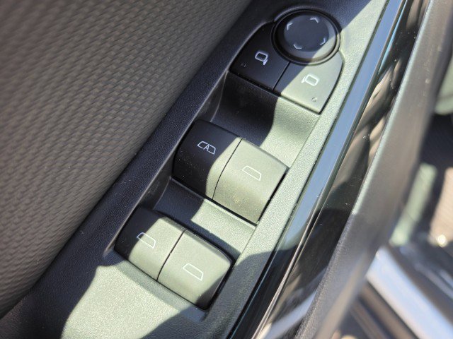 New 2026 Chevrolet Equinox LT image 30