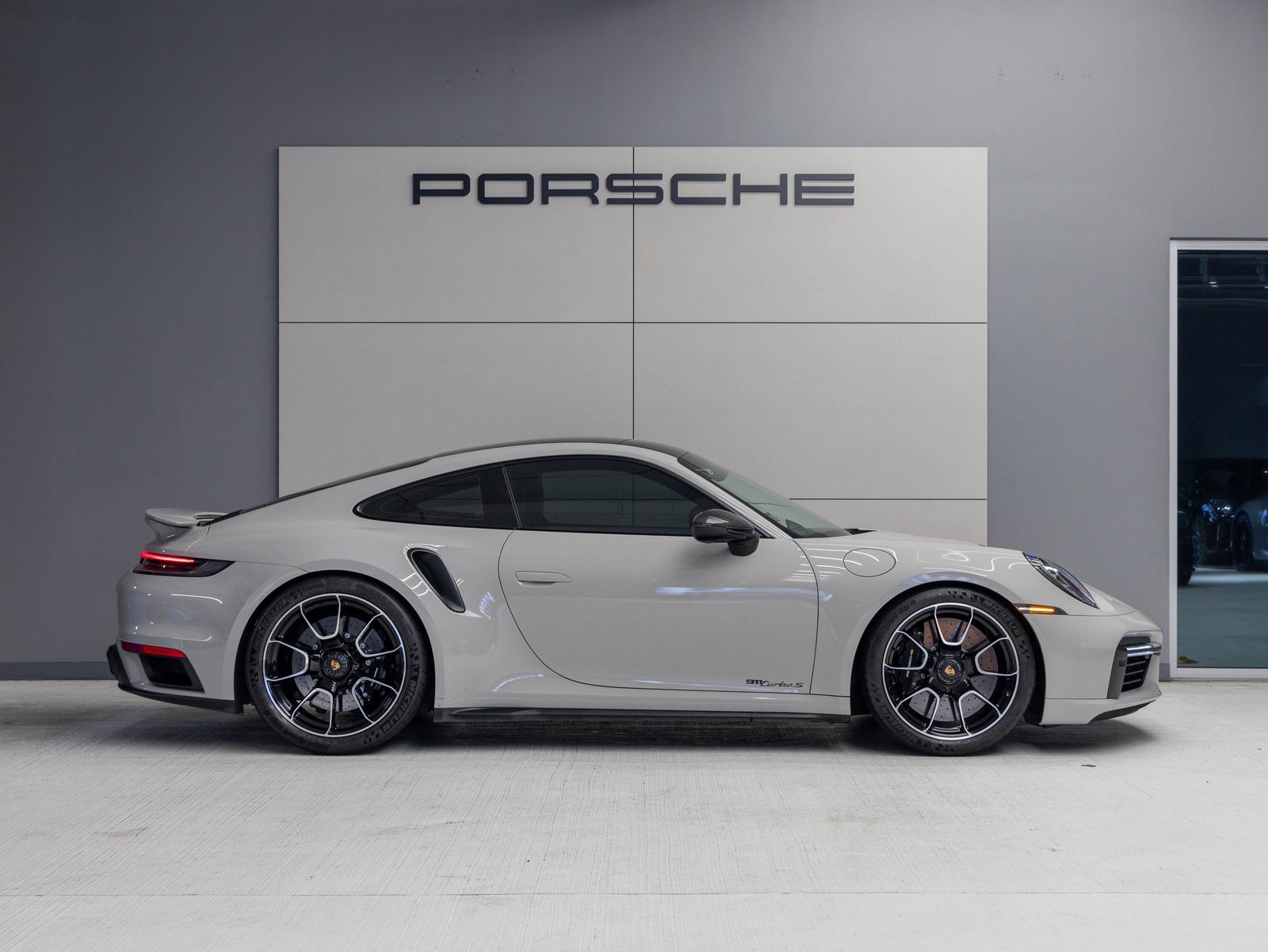 Certified 2022 Porsche 911 Turbo S image 8